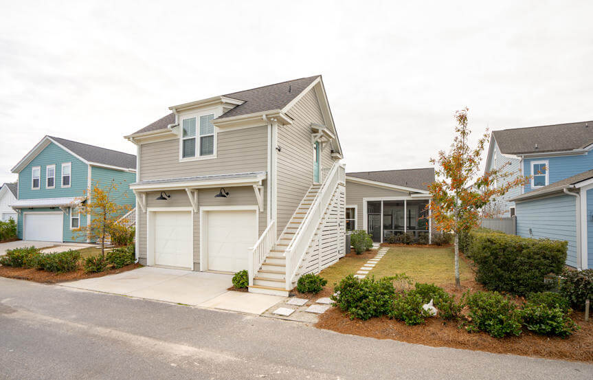 Homes By Dickerson Hutchison Garage With Finish Room Above