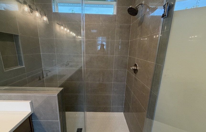 New Leaf Hyde Spec Lot 1619 Primary Shower