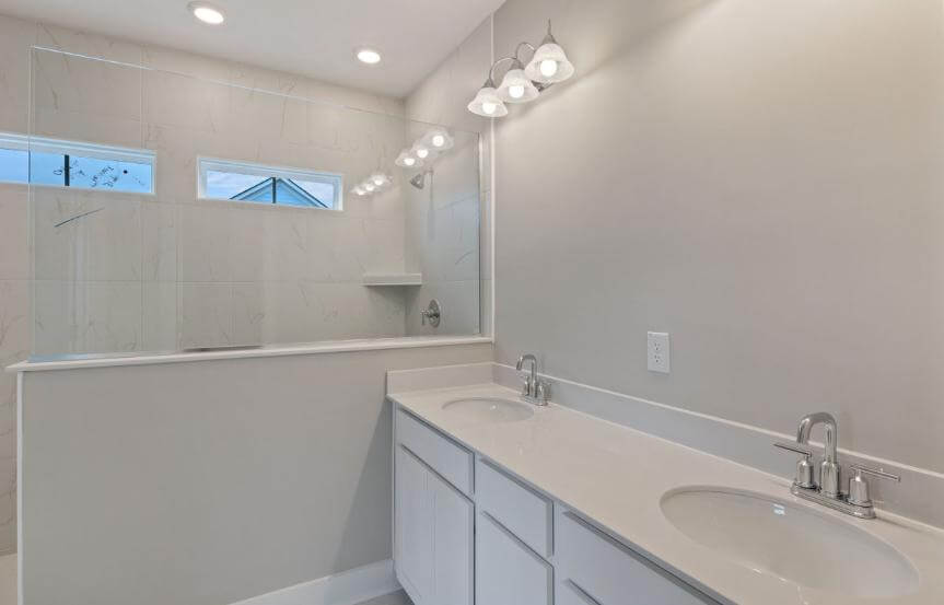 David Weekley Greenville Primary Bathroom