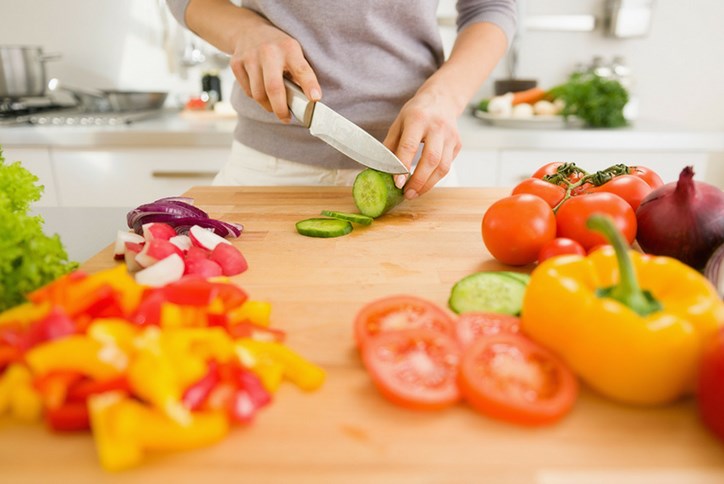 Cutting-fresh-vegetables.png