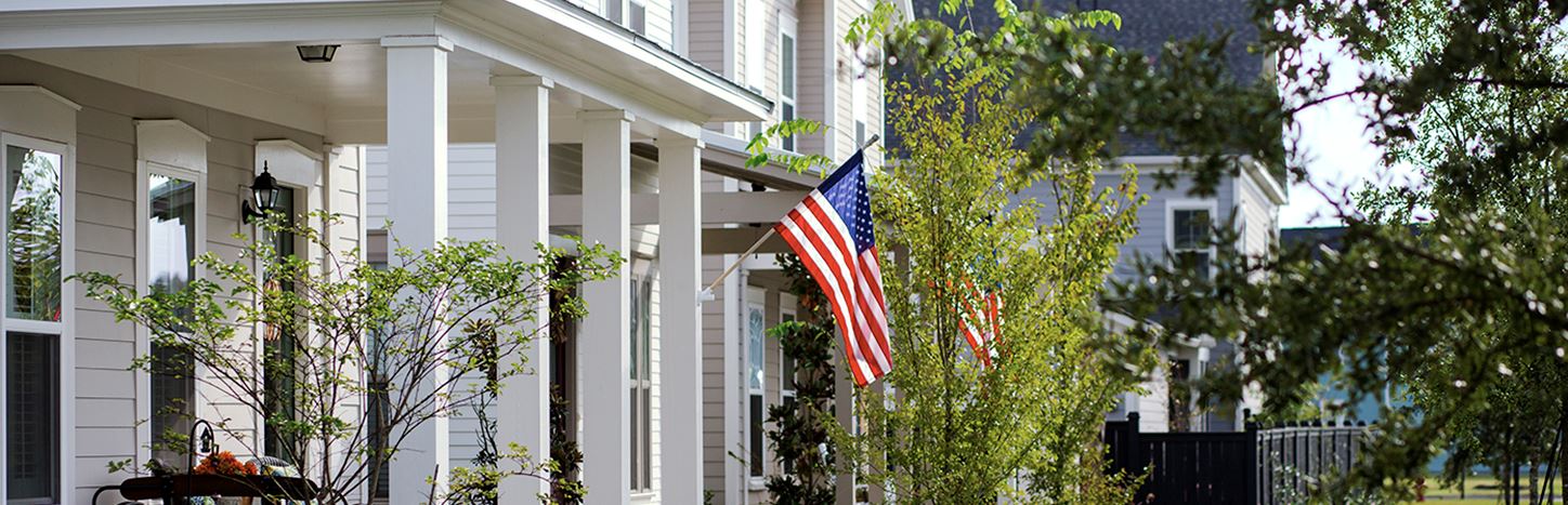 Homes-Streetscapre-American-Flag-On-Porch.jpg