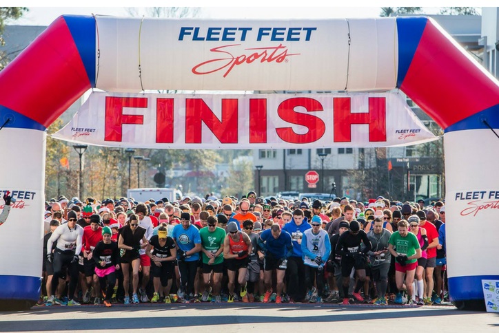 Runners at starting line for the Cocoa Cup 5K