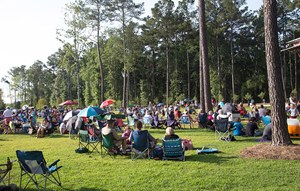 Outdoor concert in Brown Park at Nexton