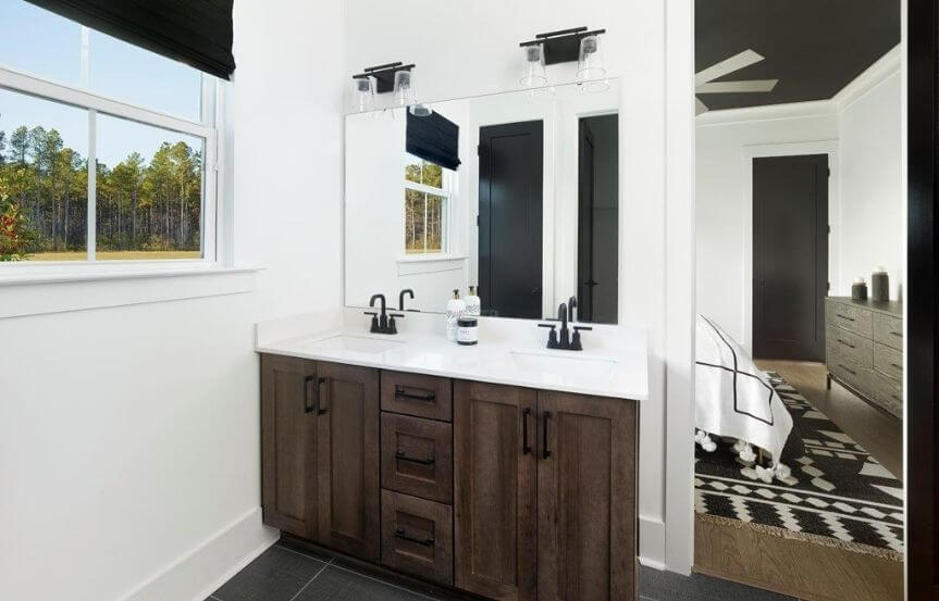 Ashton Woods Witherbee home plan master bathroom