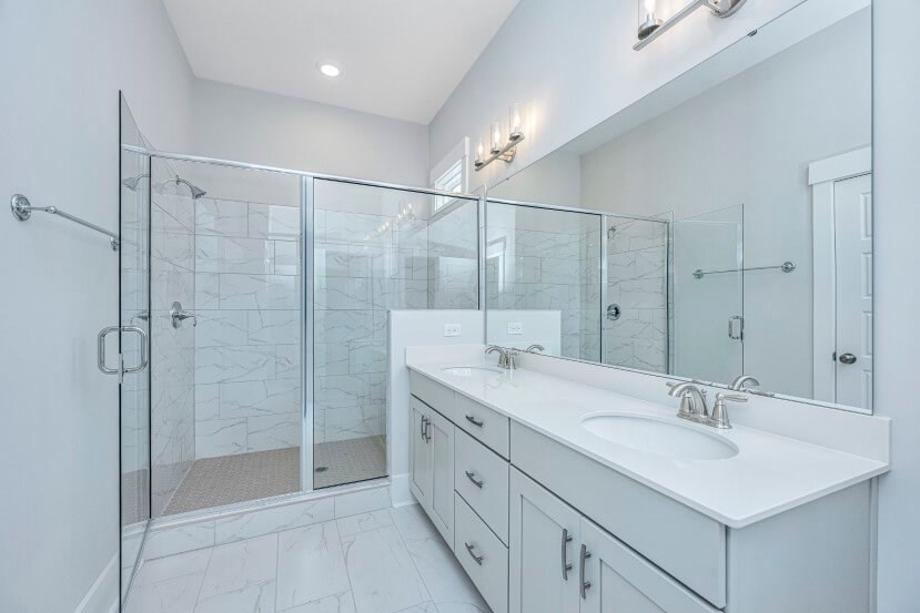 Homes By Dickerson Mansfield home plan master bathroom