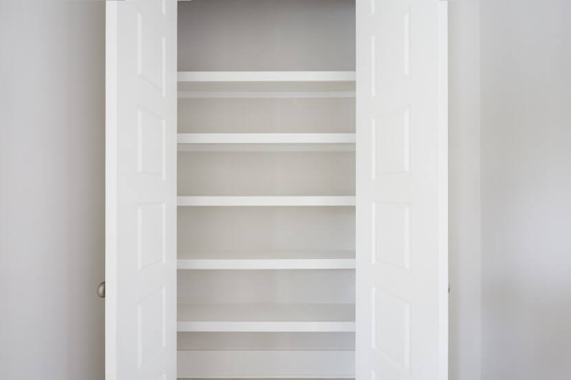 Homes By Dickerson Rutledge home plan kitchen pantry