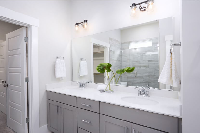 Homes By Dickerson Rutledge home plan master bathroom