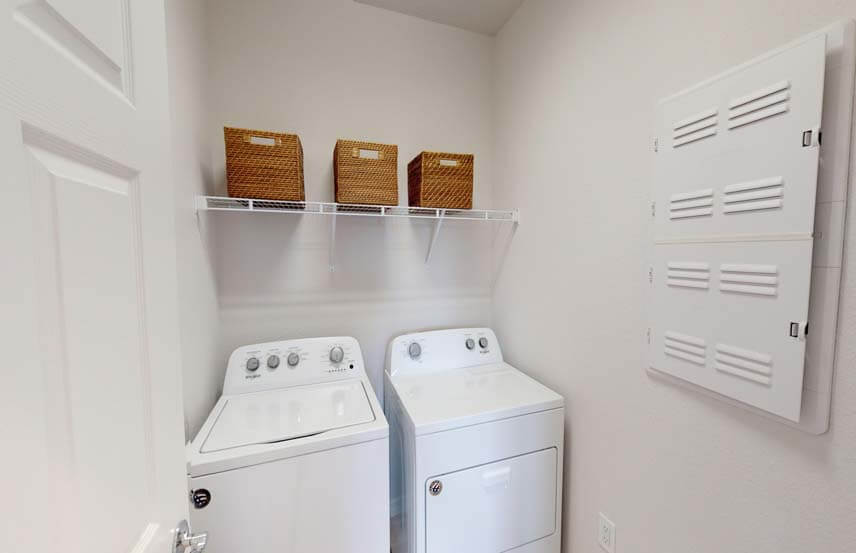 Del Webb Contour home plan laundry room