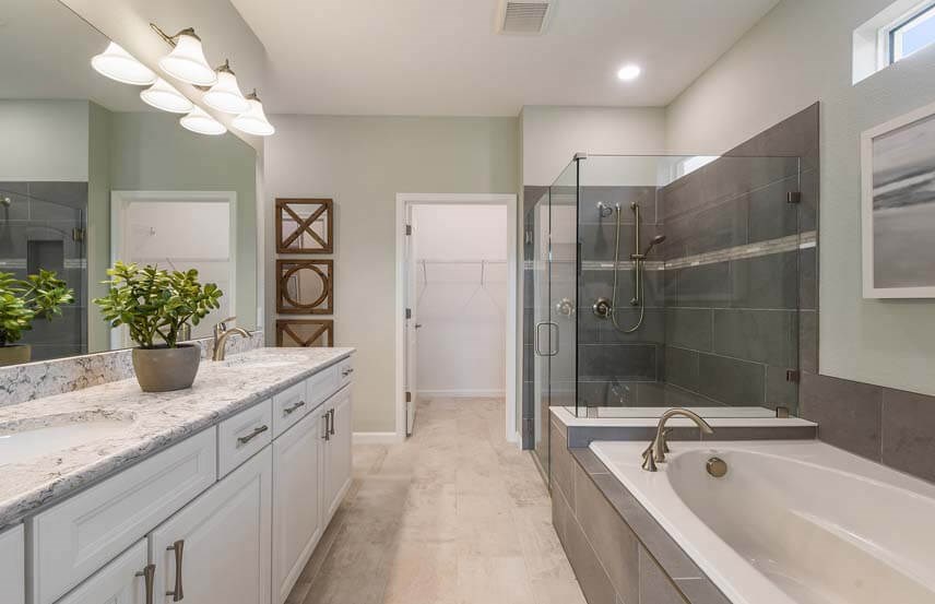 Del Webb Prosperity home plan owner's bathroom