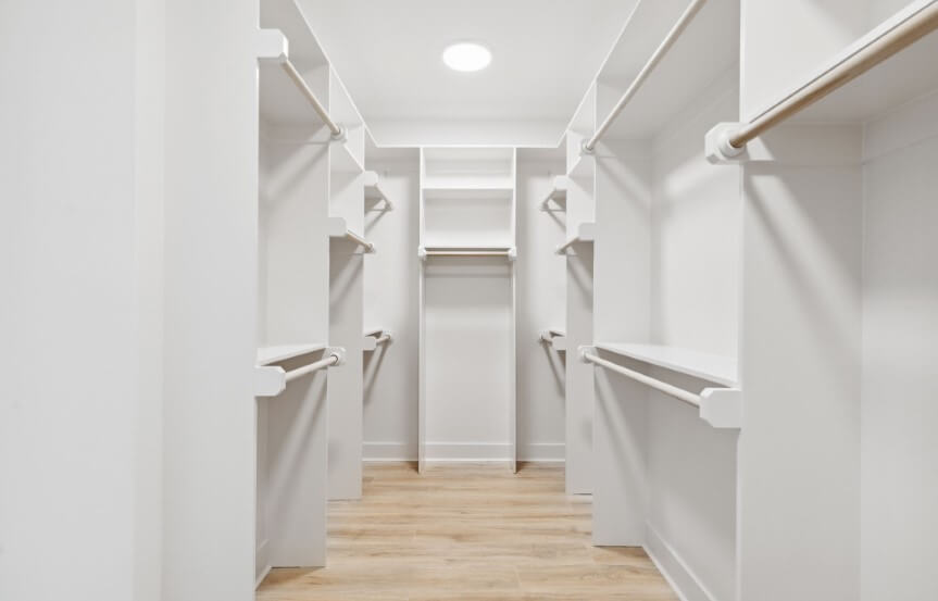 Homes By Dickerson Azalea home planOwner's Suite Closet