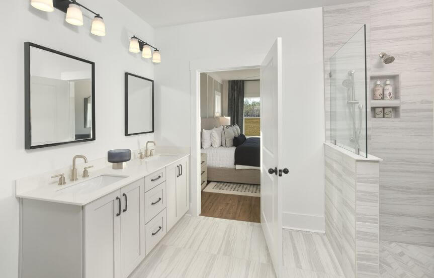 Ashton Woods Nexton Hammock Walk Palmetto Owner's suite bathroom