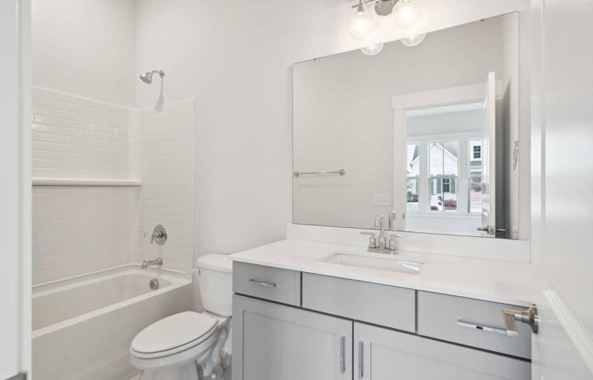 Downstairs Full Bath.jpg