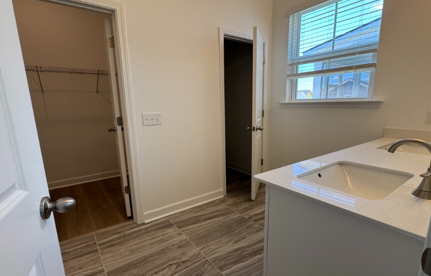 Ashton Woods Witherbee Spec Lot 1615 Primary Bathroom