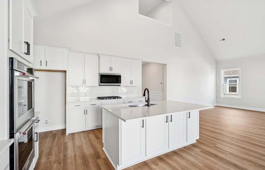 Brookfield Residential Cordova Spec Home Lot 1657 Kitchen