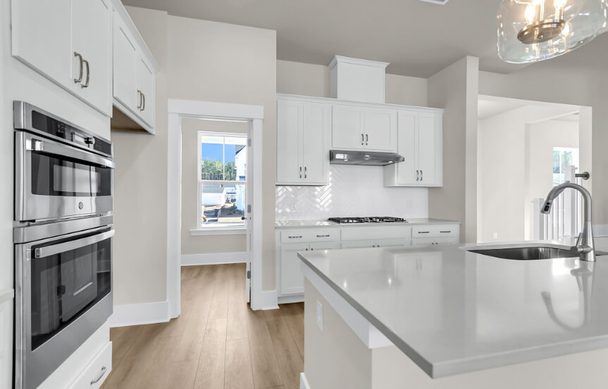 Ashton Woods Newington Spec Lot 1678 Kitchen To Pantry