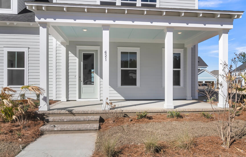 Ashton Woods Newington Spec Lot 1678 Covered Front Porch