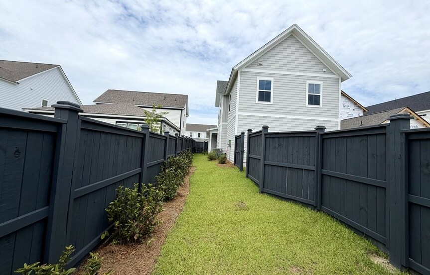 New Leaf Madison Spec Lot 1552 Backyard
