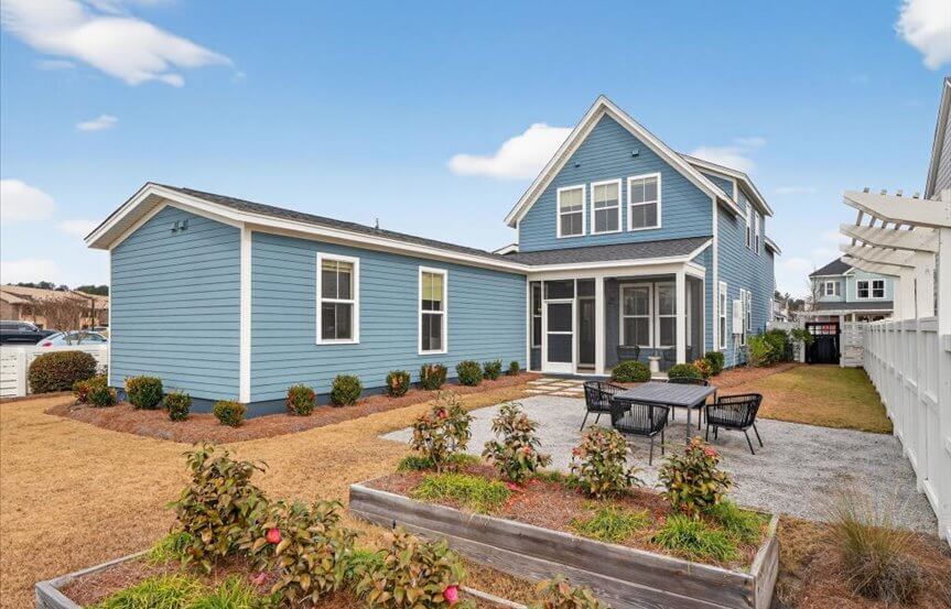 Windward Sales Model Rear Exterior