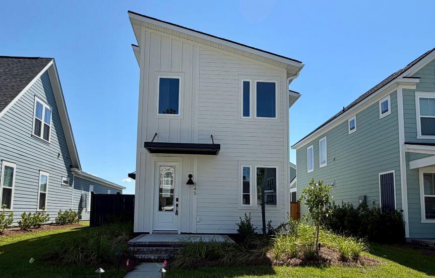 New Leaf Stanley Spec Lot 1482 Exterior