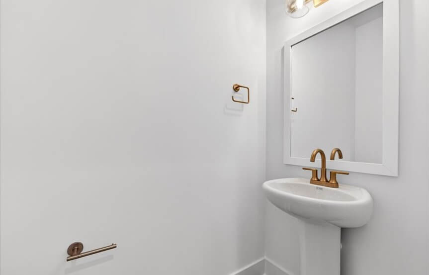 Saussy Burbank Rowan Spec Lot 1610 Power Bathroom