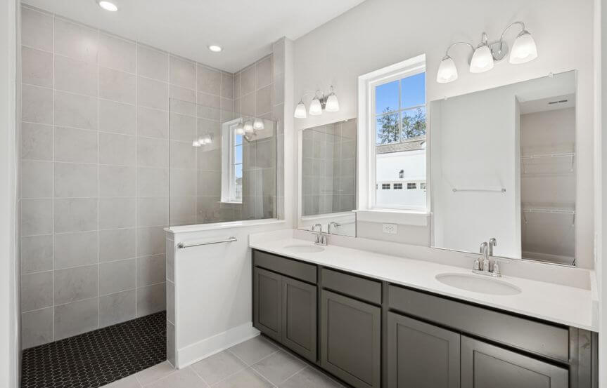 David Weekley Brickhaven Spec Home Lot 1595 Owner's Bathroom
