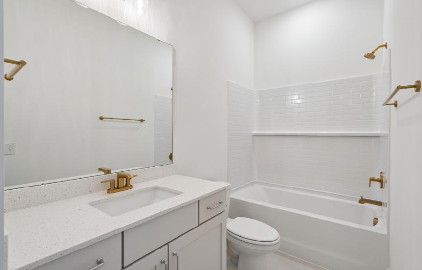 Homes By Dickerson Arrow Wood Plan Secondary Bathroom