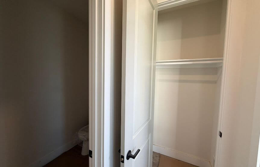 New Leaf Wake Spec Lot 1525 Coat Closet