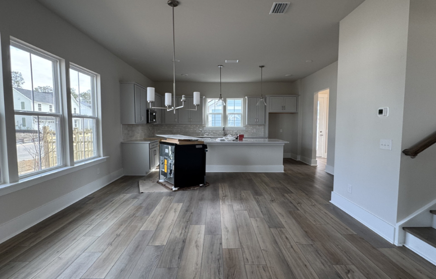 Ashton Wood Givhans Spec Lot 1676 Dining Area