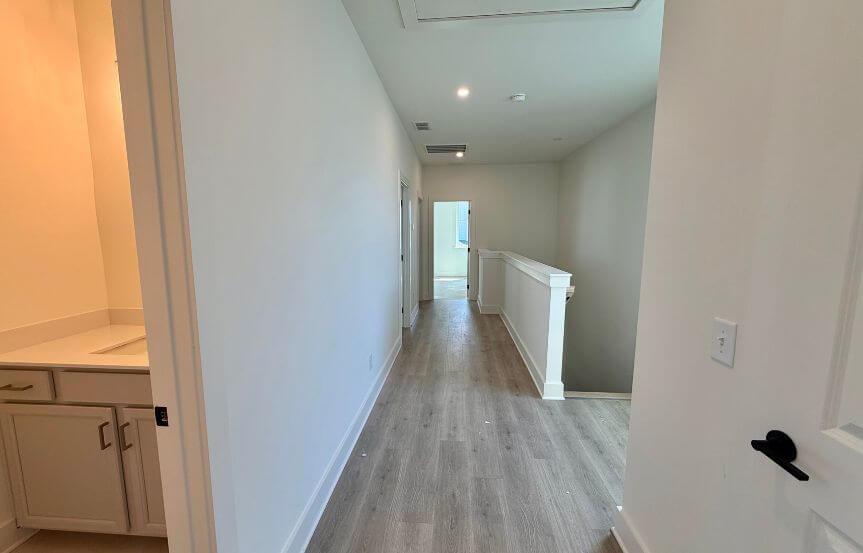New Leaf Stanley Spec Lot 1482 Upstairs Hallway