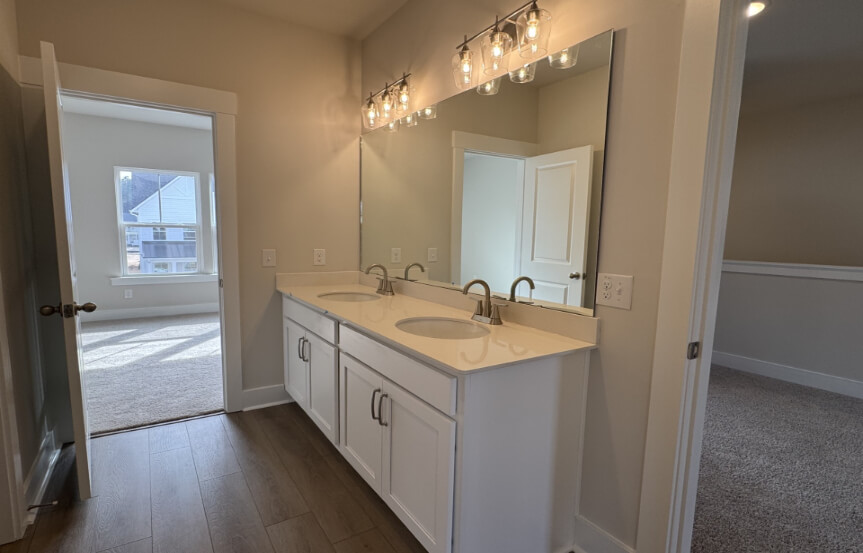 Ashton Woods Newington Spec Home Lot 1678 Bathroom Two Jack And Jill