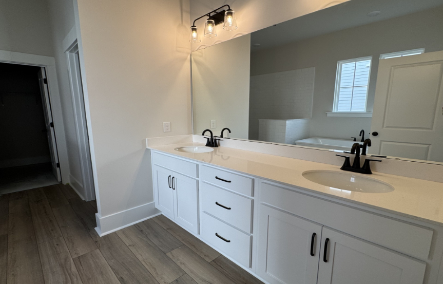 Ashton Wood Newington Spec Lot 1679 Primary Bathroom