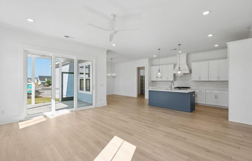 Homes By Dickerson Hutchinson Spec Home Lot 1483 Great Room To Kitchen