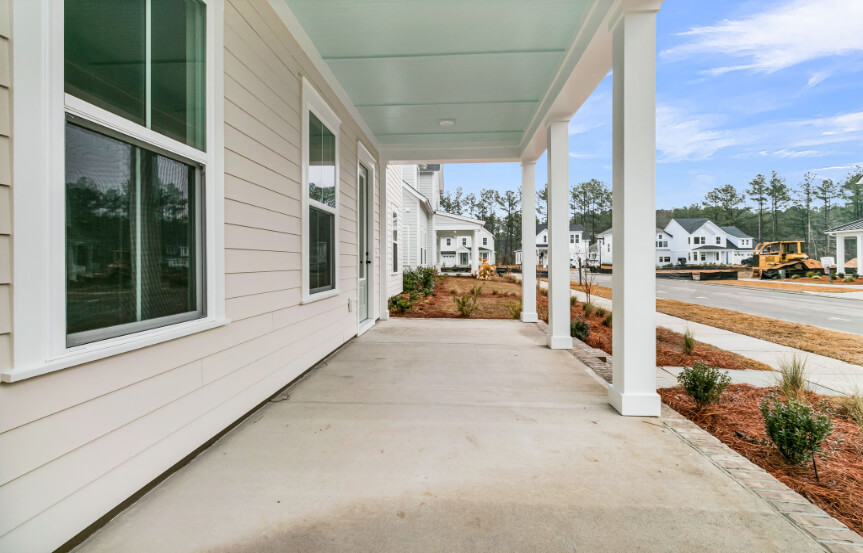 Ashton Woods Newington Spec Lot 1679 Front Porch