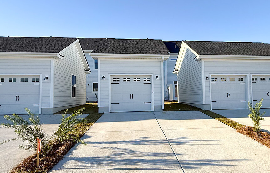 Brookfield Residential Sage TH Spec Lot 202 Garage