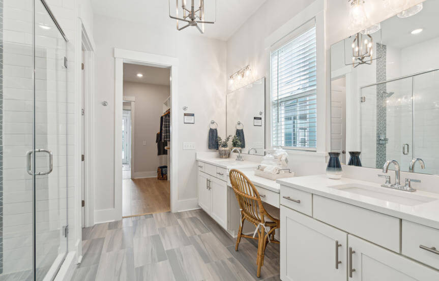 Homes By Dickerson Hutchison Owner's Suite Bathroom