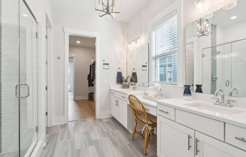 Homes By Dickerson Hutchison Owner's Suite Bathroom